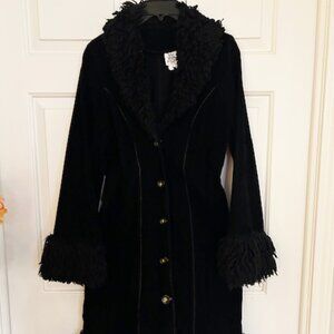 Ivy Jane Black faux fur trim coat